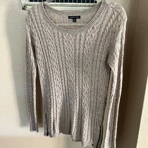 𝅺AMERICAN eagle sweater